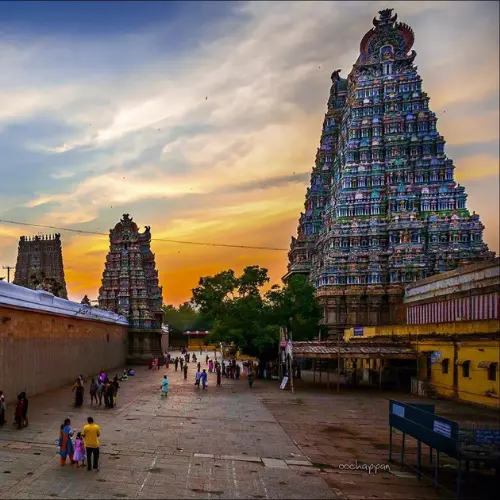 plan your trip to Madurai by our taxi